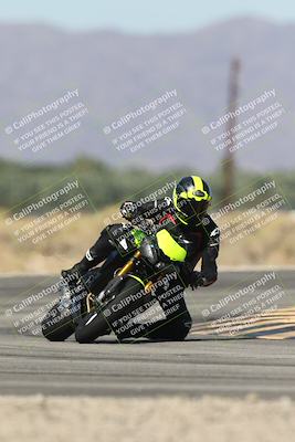 media/Oct-13-2025-Moto Forza (Mon) [[a66d839500]]/3-B Group/Session 3 (Turn 16)/